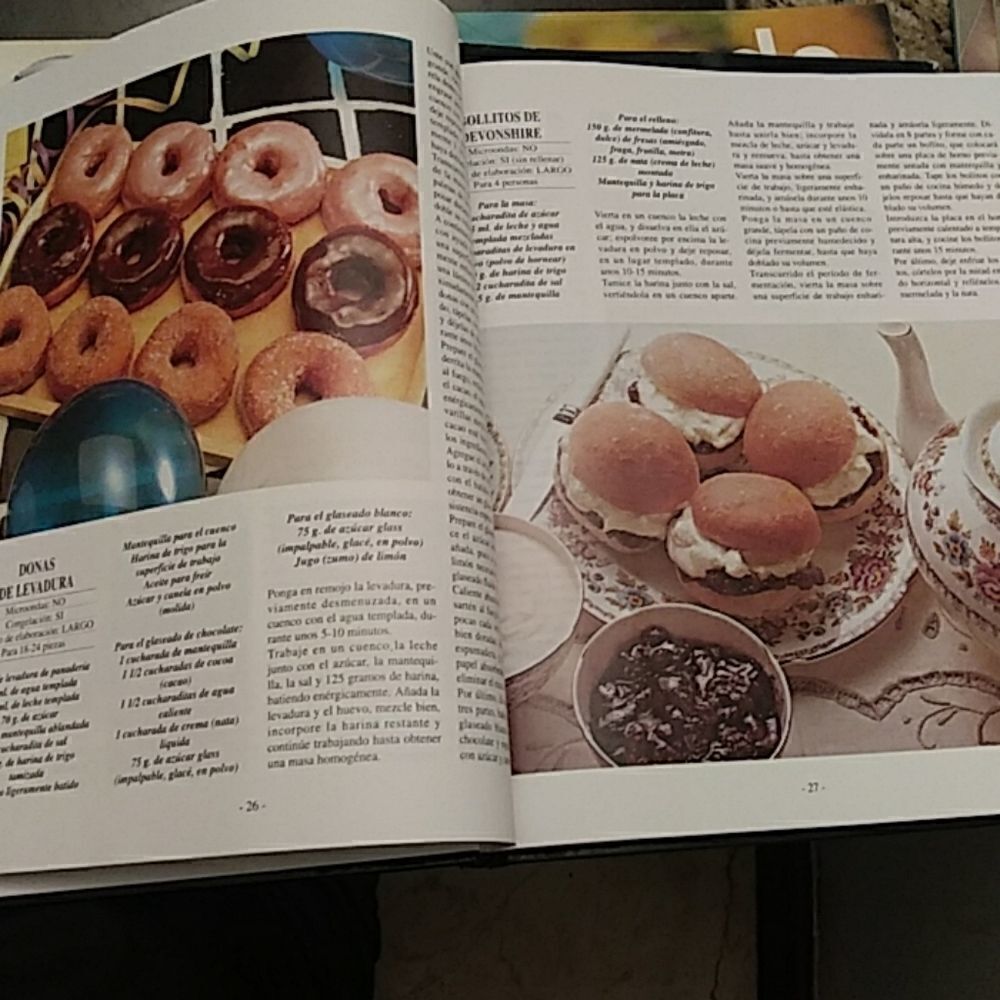 Books    - Picture 2 of 7